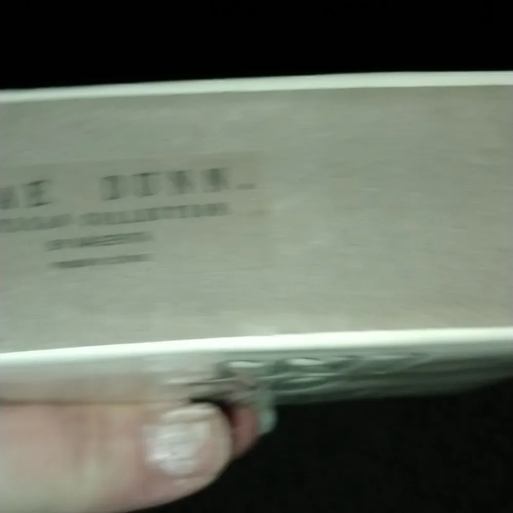 Rae Dunnn   - Picture 3 of 3